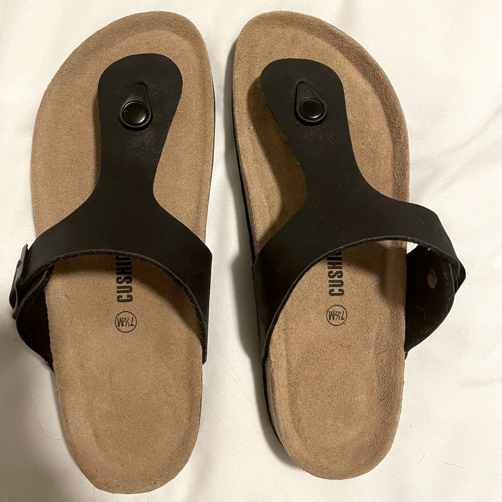 Cushionaire Sandals - Brand New!